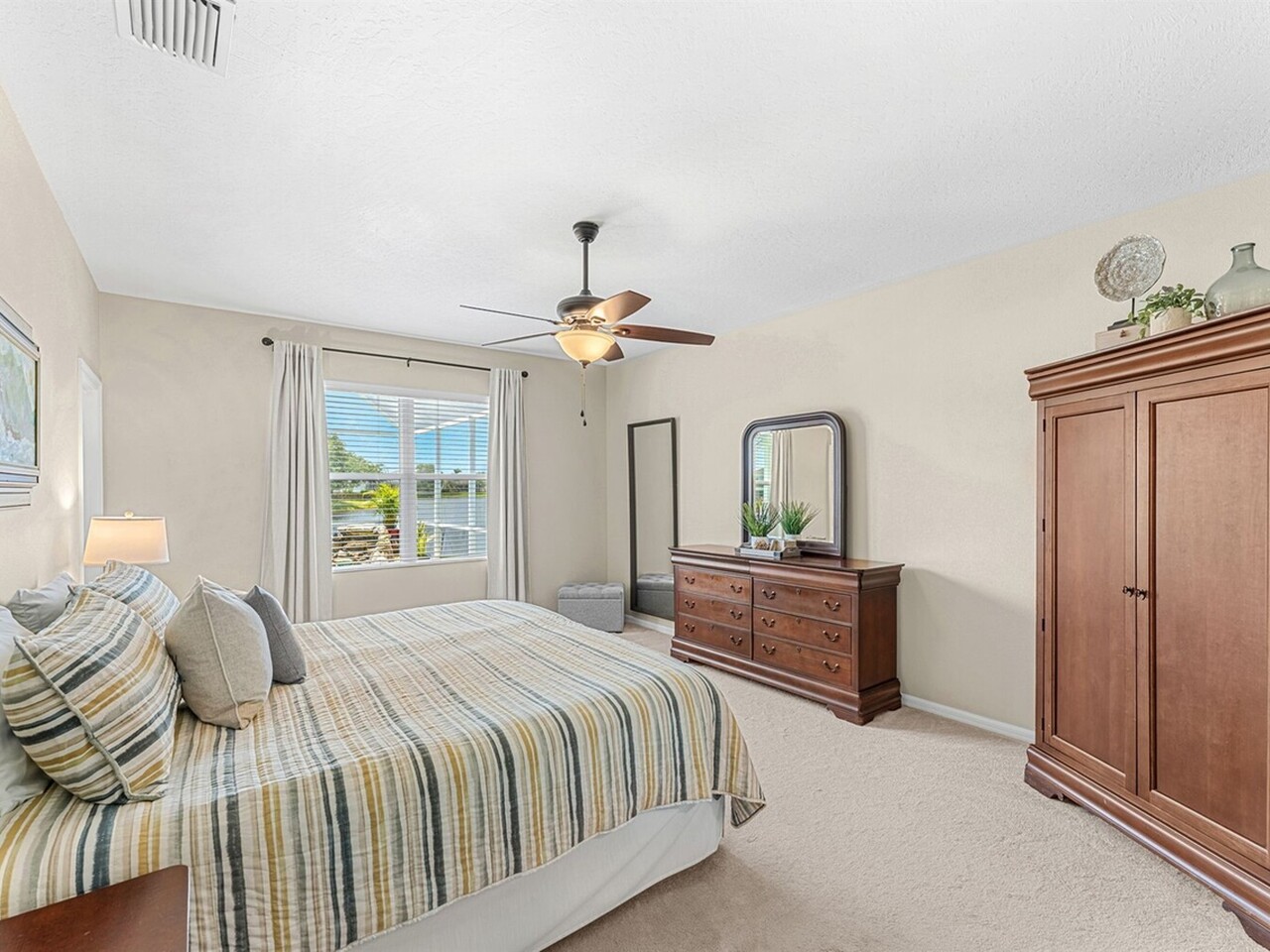 4083 Orchard Drive