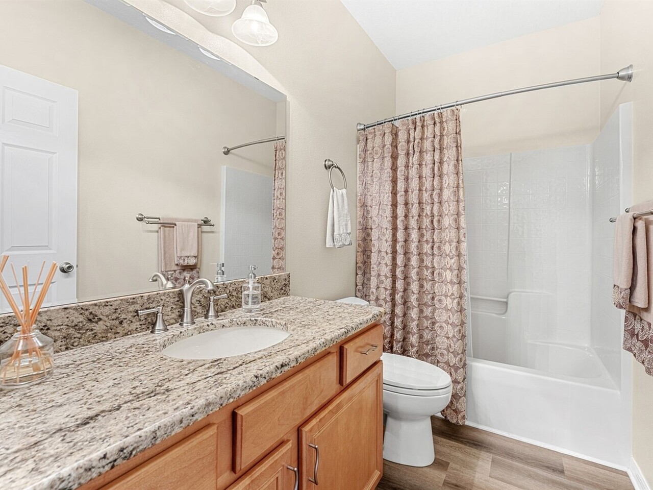 4083 Orchard Drive