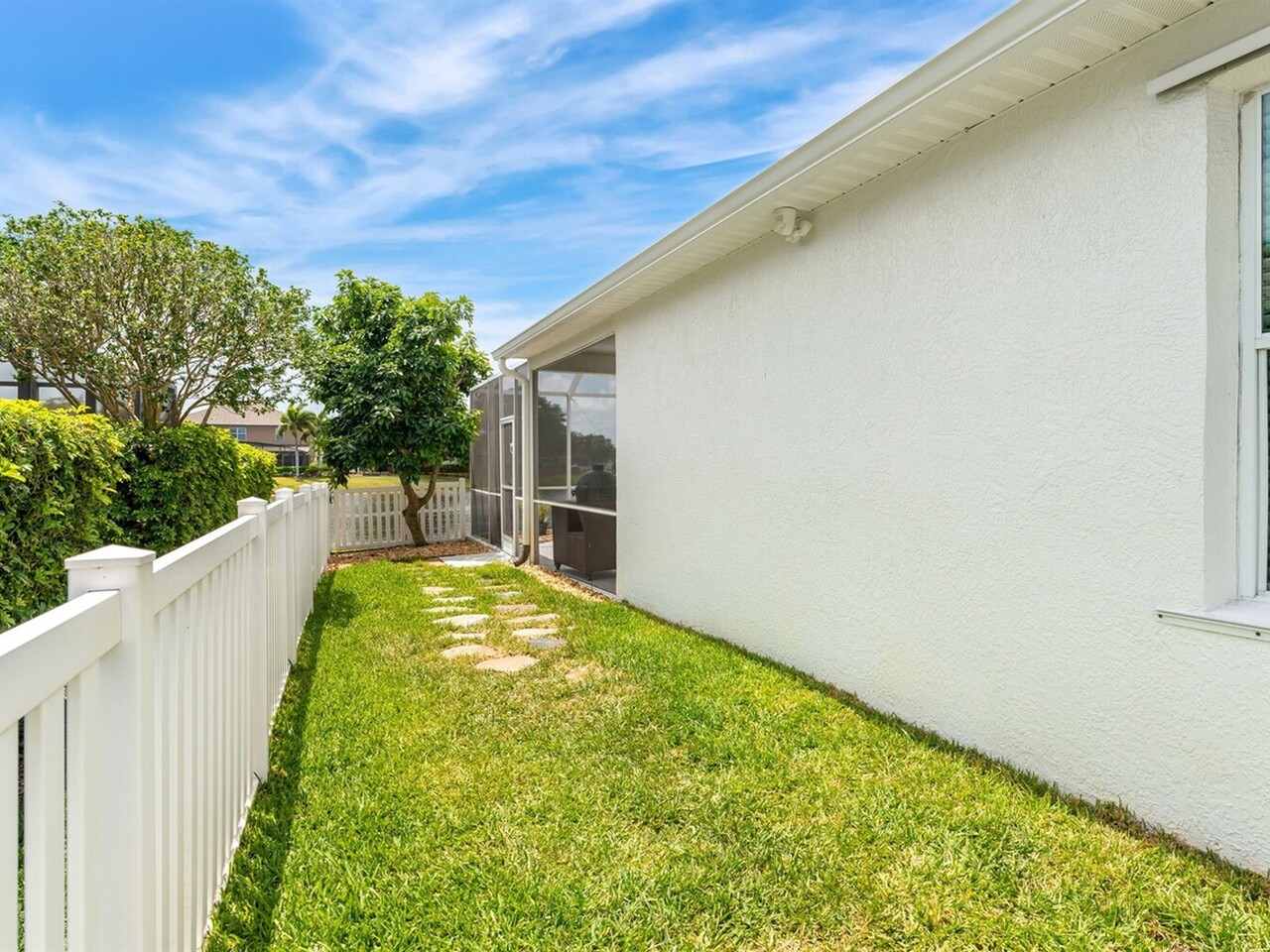 4083 Orchard Drive