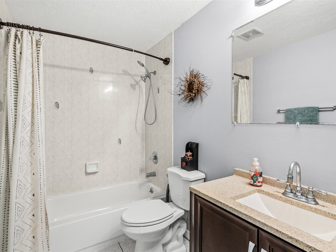 4575 Curtis Boulevard