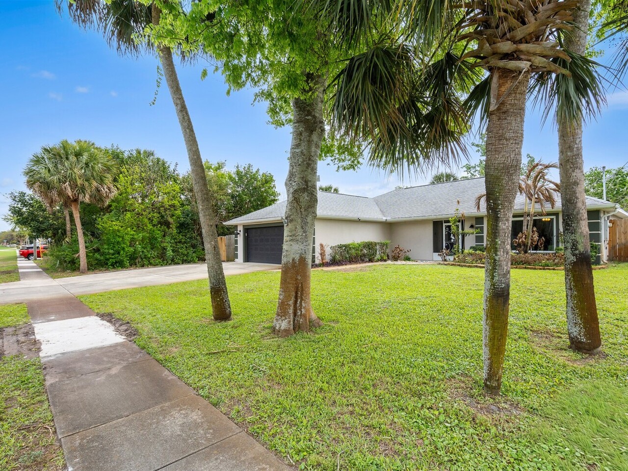 4575 Curtis Boulevard