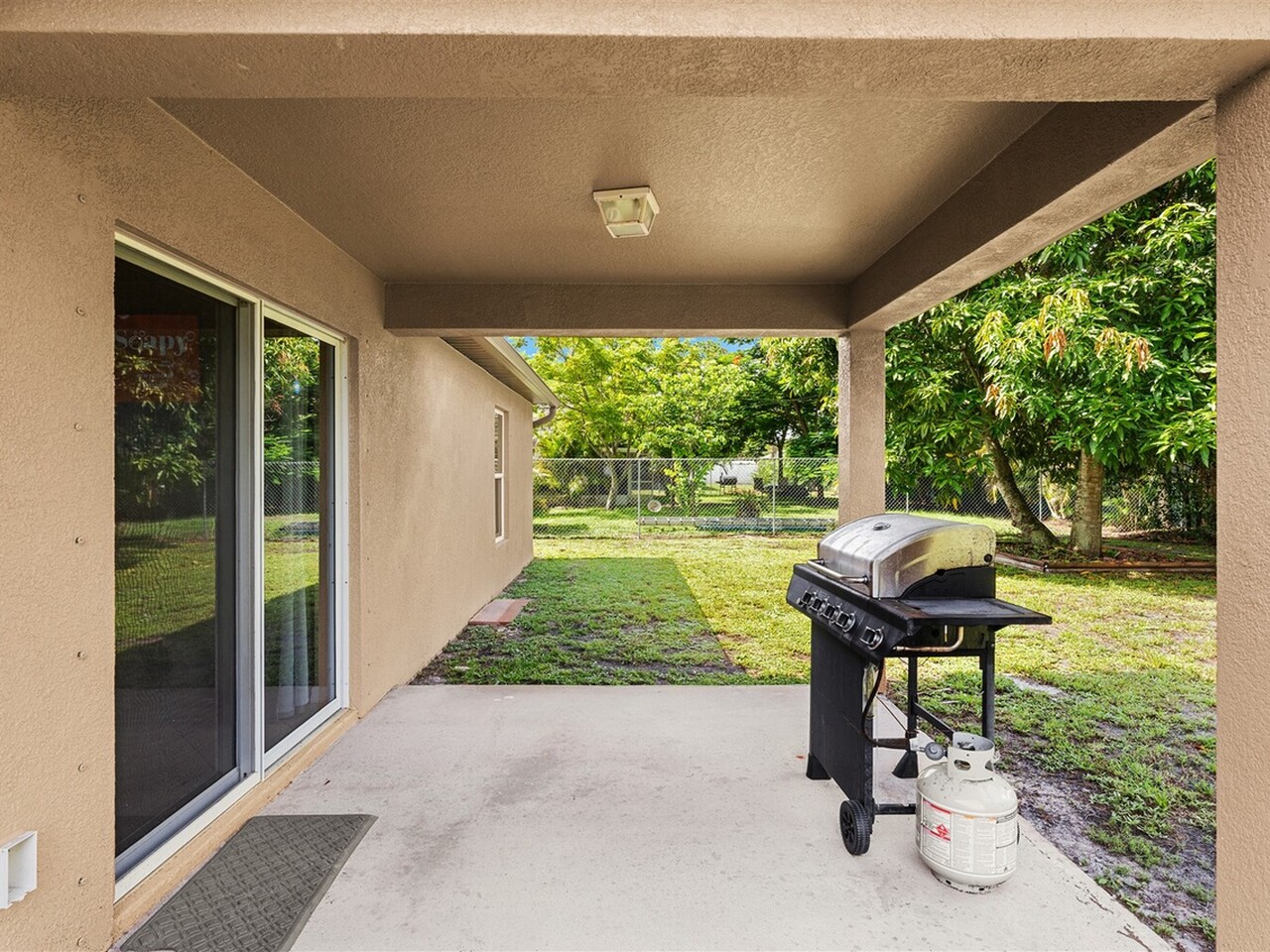 474 Cremona Avenue NW