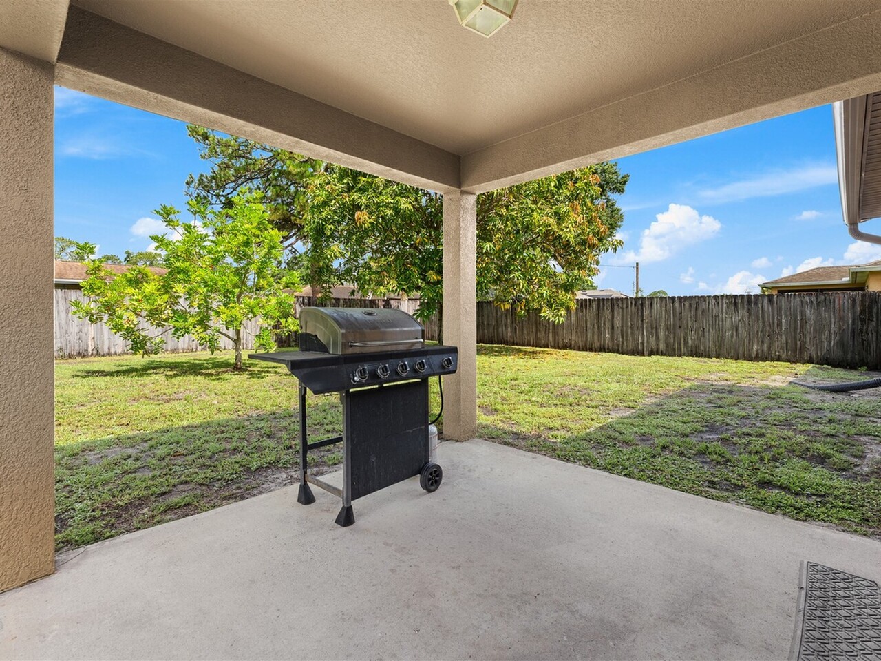 474 Cremona Avenue NW