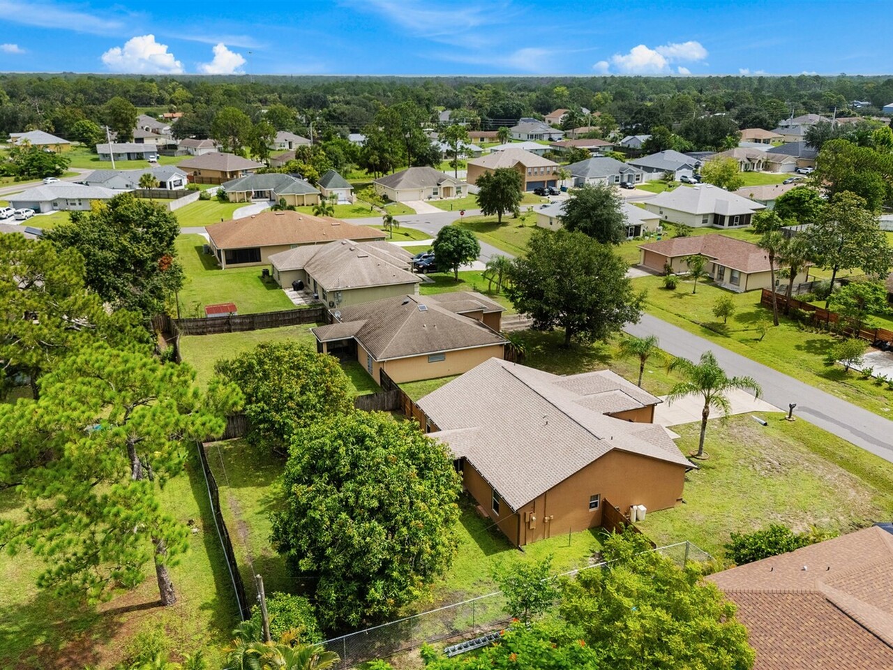 474 Cremona Avenue NW