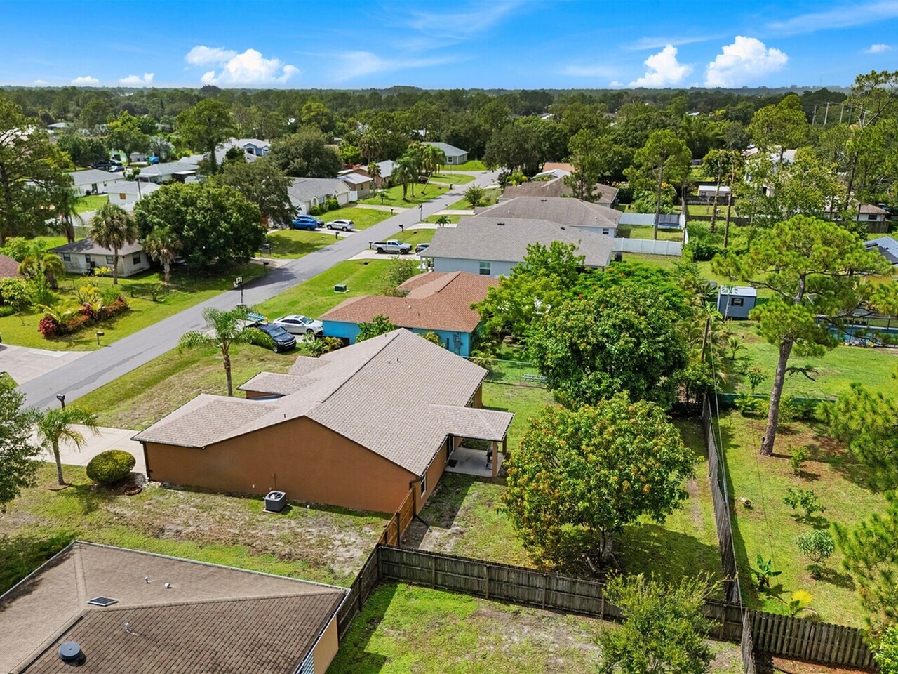 474 Cremona Avenue NW