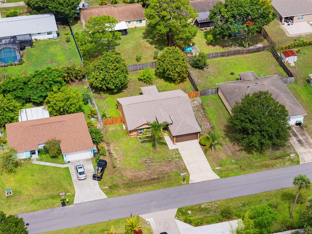 474 Cremona Avenue NW