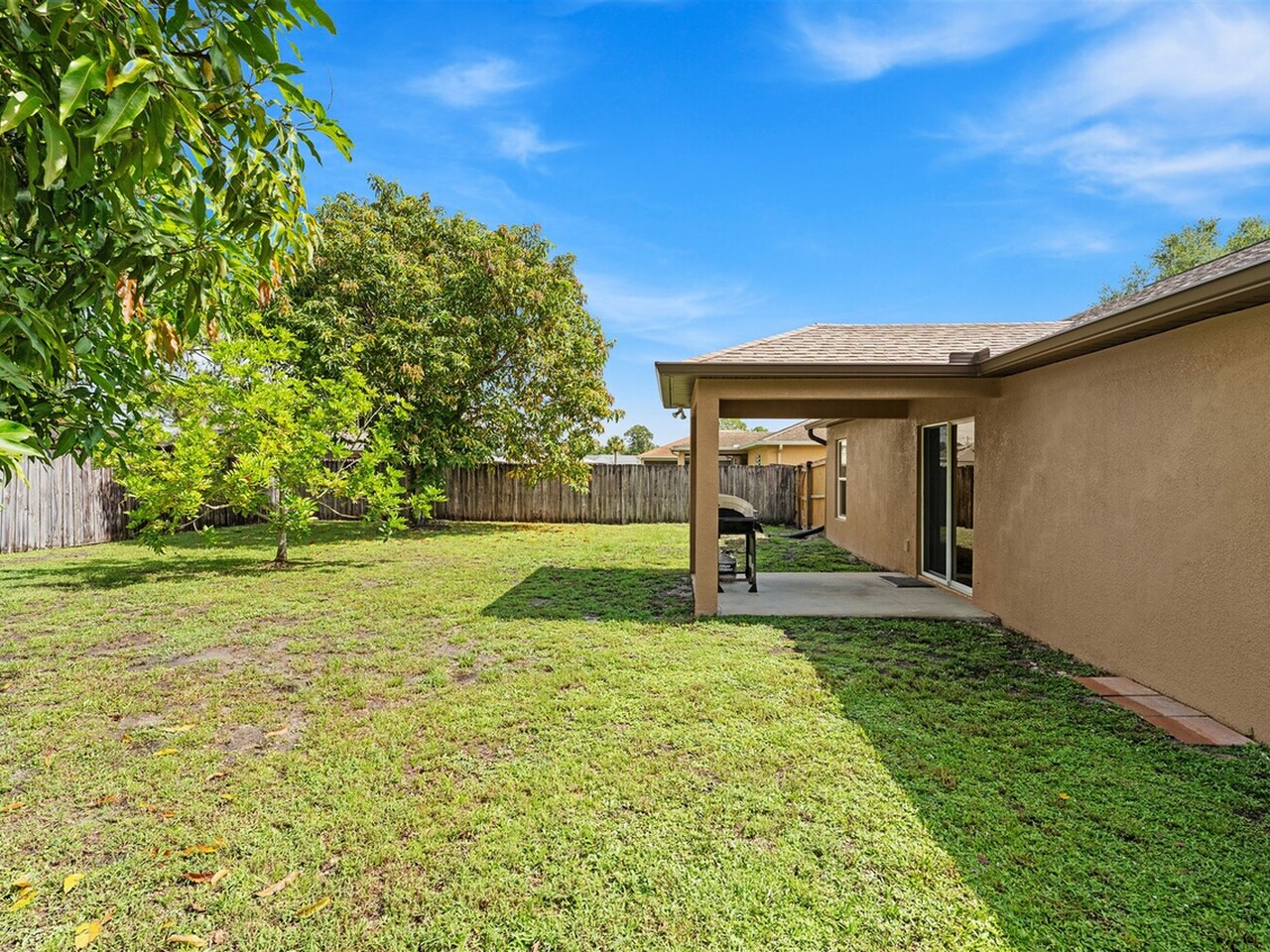 474 Cremona Avenue NW