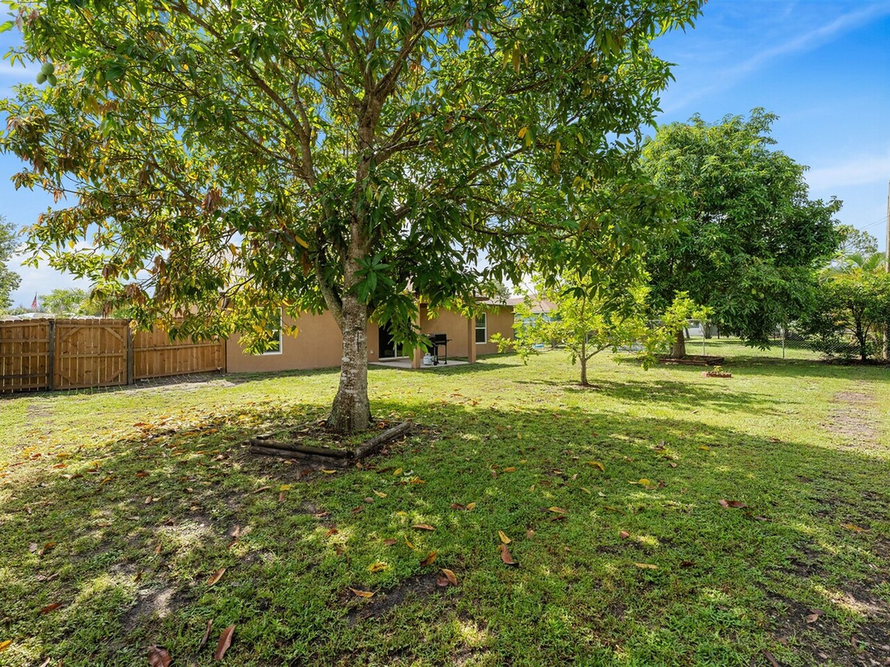 474 Cremona Avenue NW