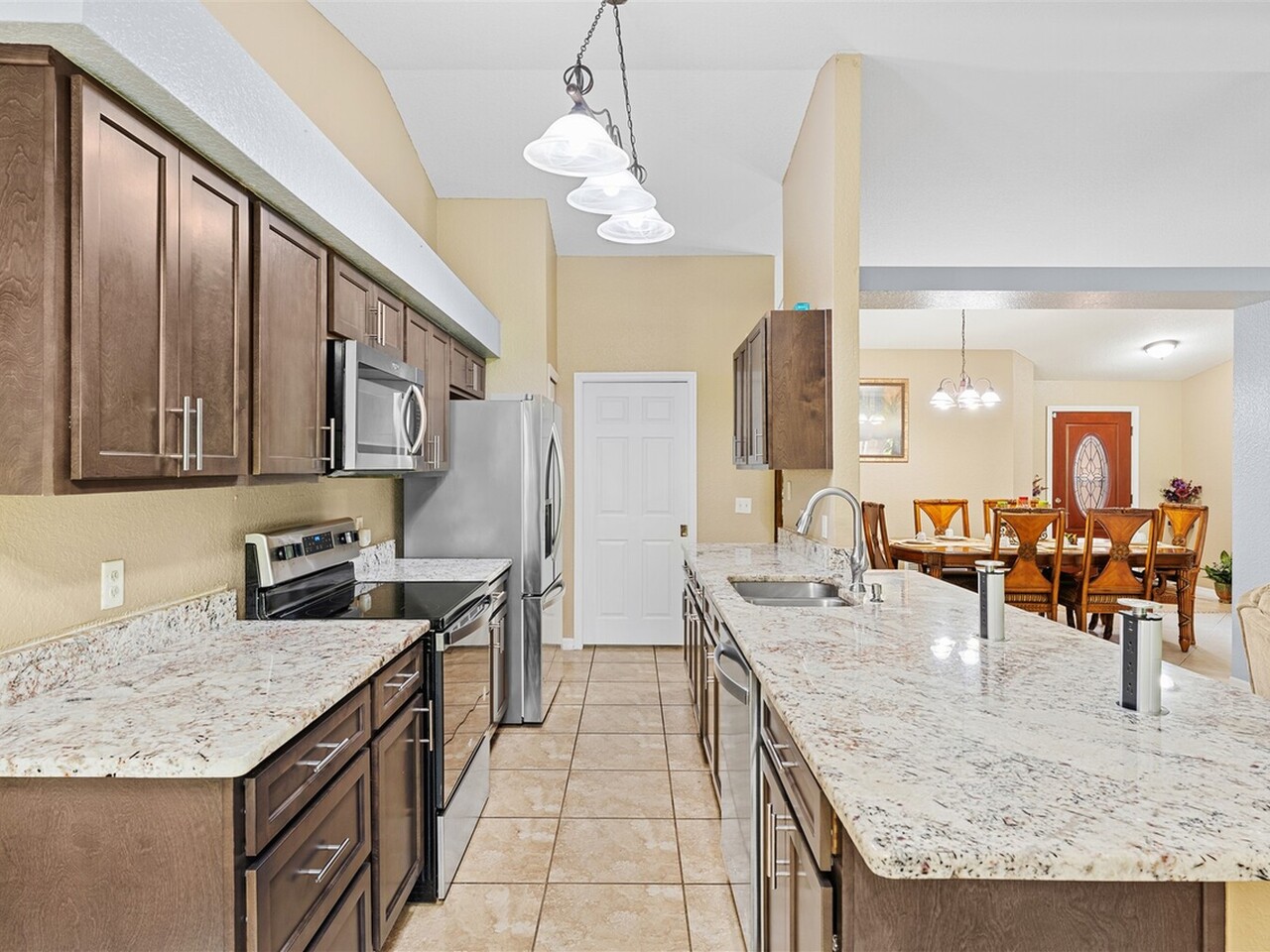 474 Cremona Avenue NW