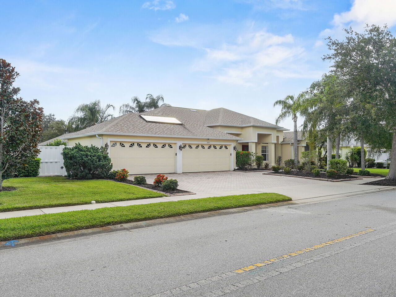 5077 Templeton Place