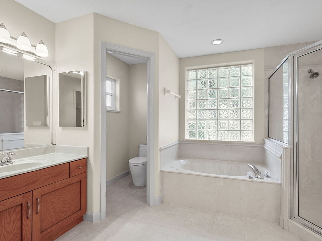 5077 Templeton Place