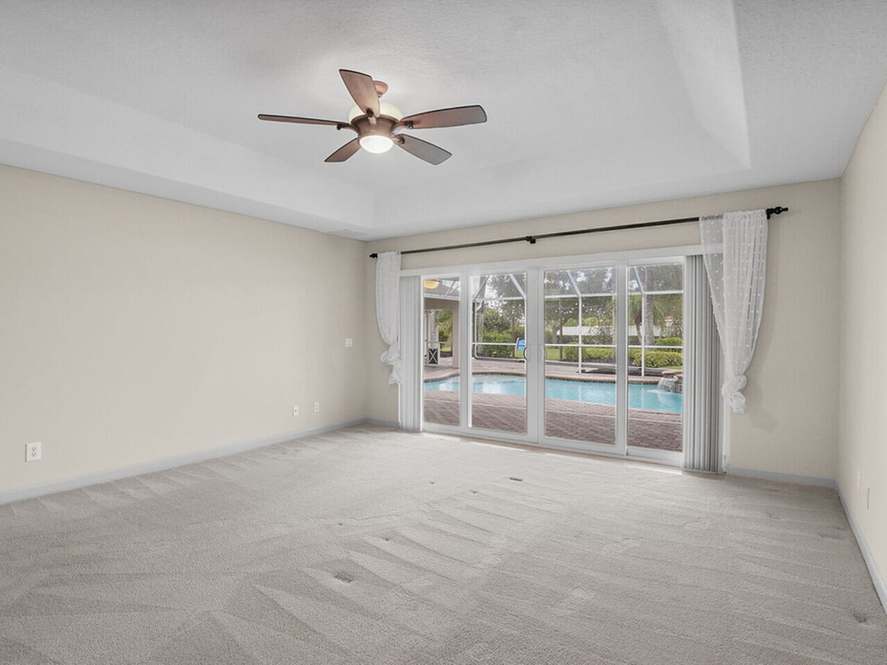 5077 Templeton Place