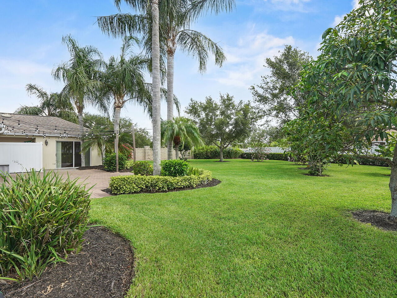 5077 Templeton Place