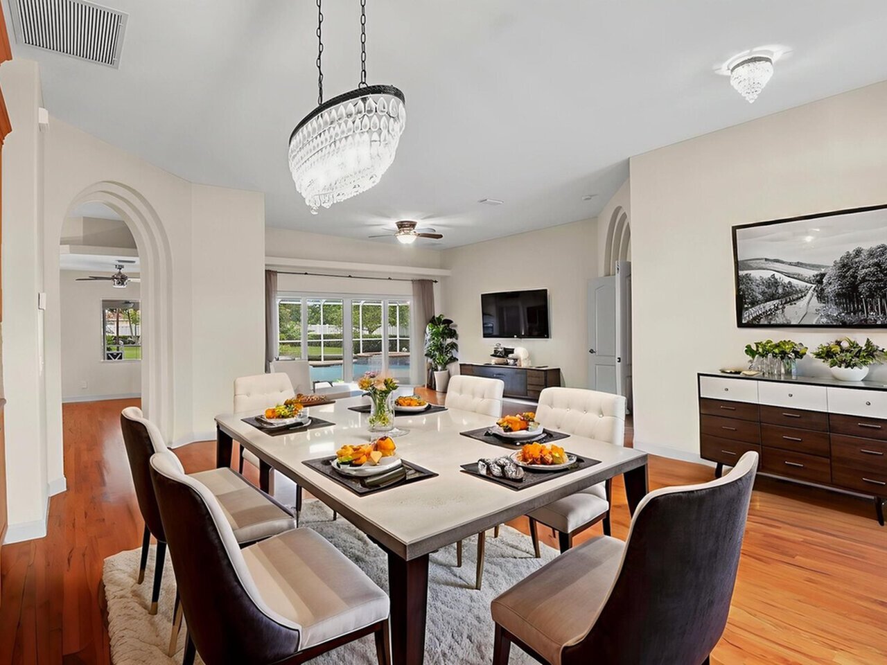 5077 Templeton Place