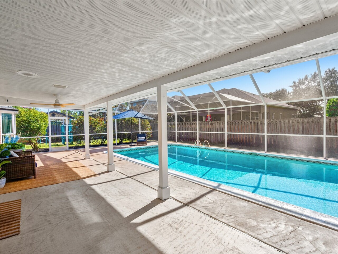 517 N River Oaks Drive