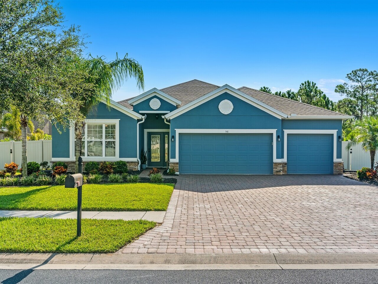 541 Stonebriar Drive