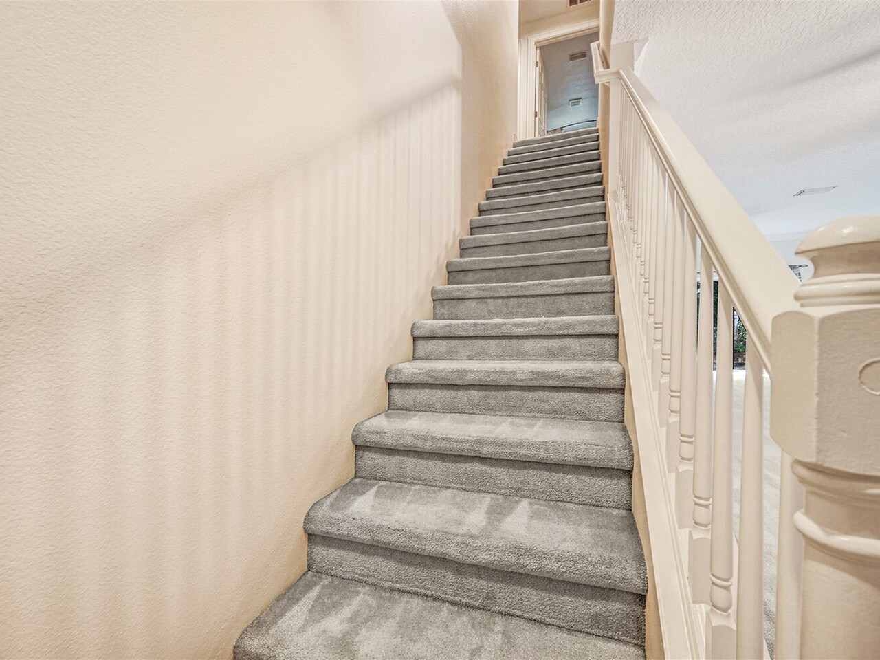 622 Cedar Side Circle NE