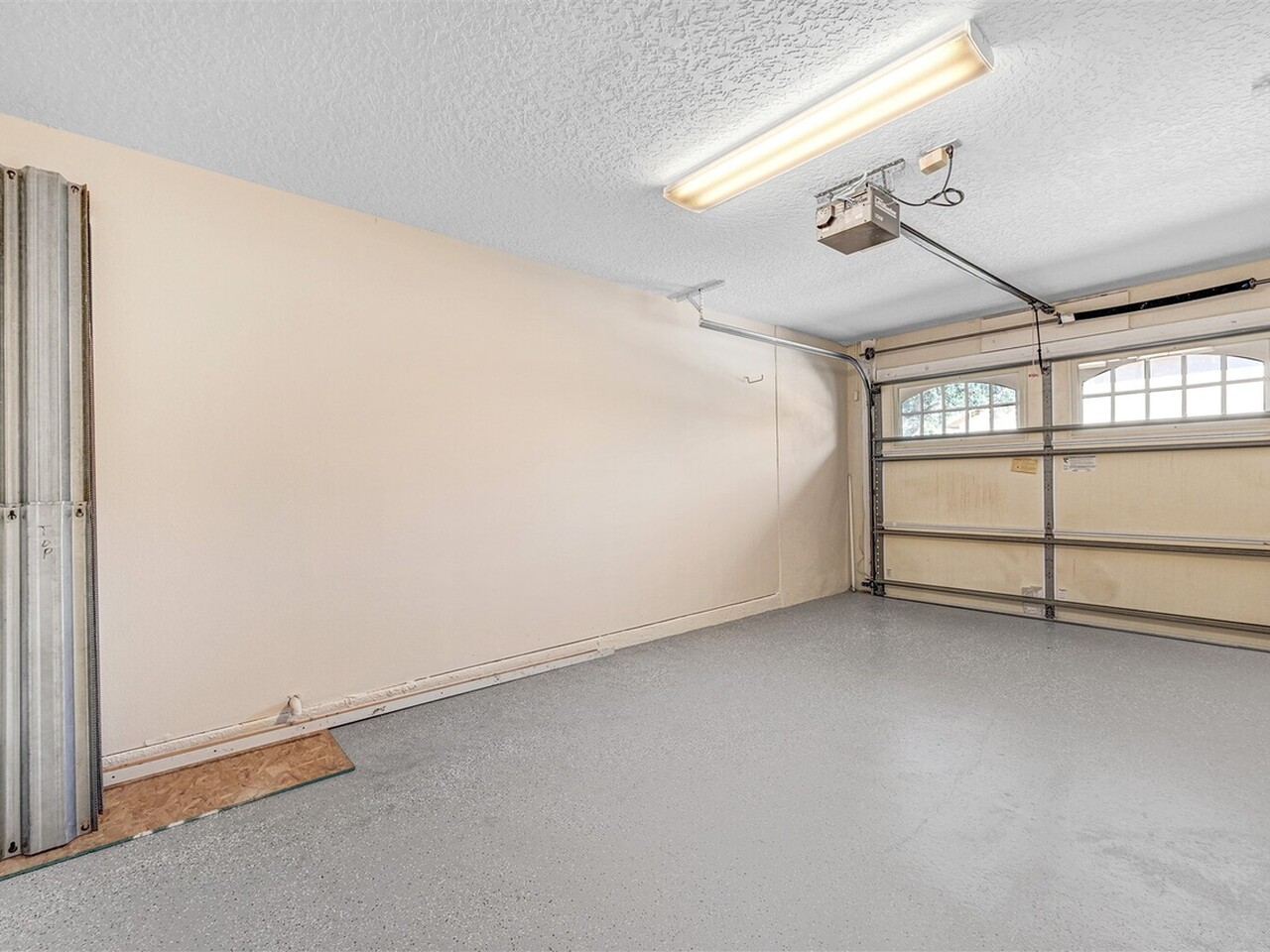 622 Cedar Side Circle NE