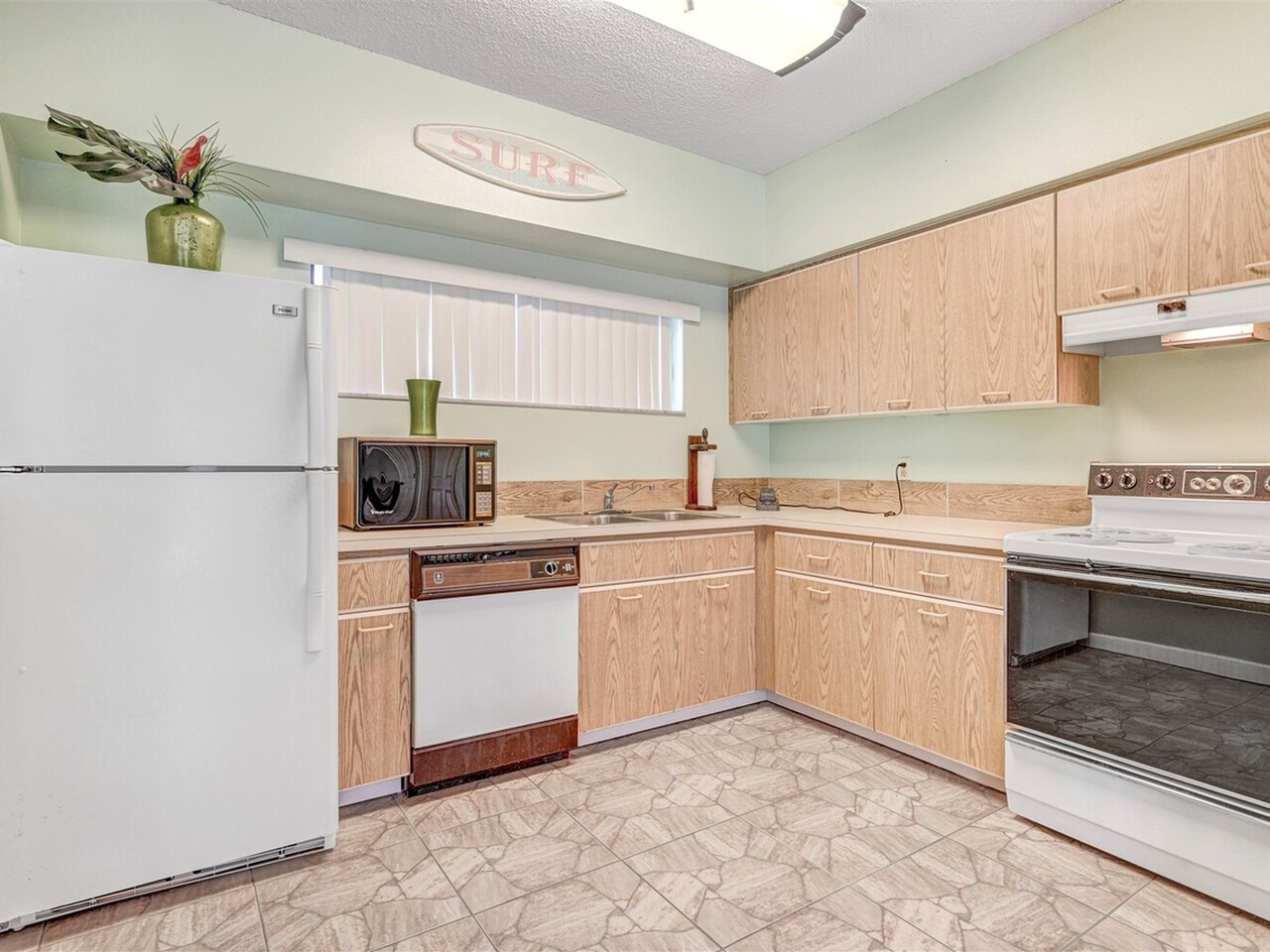 622 Cedar Side Circle NE