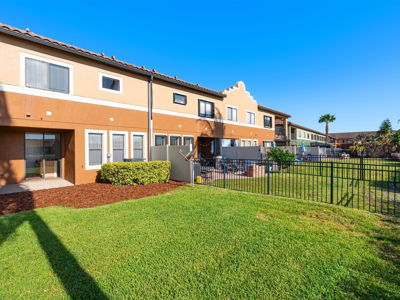 737 Ventura Drive