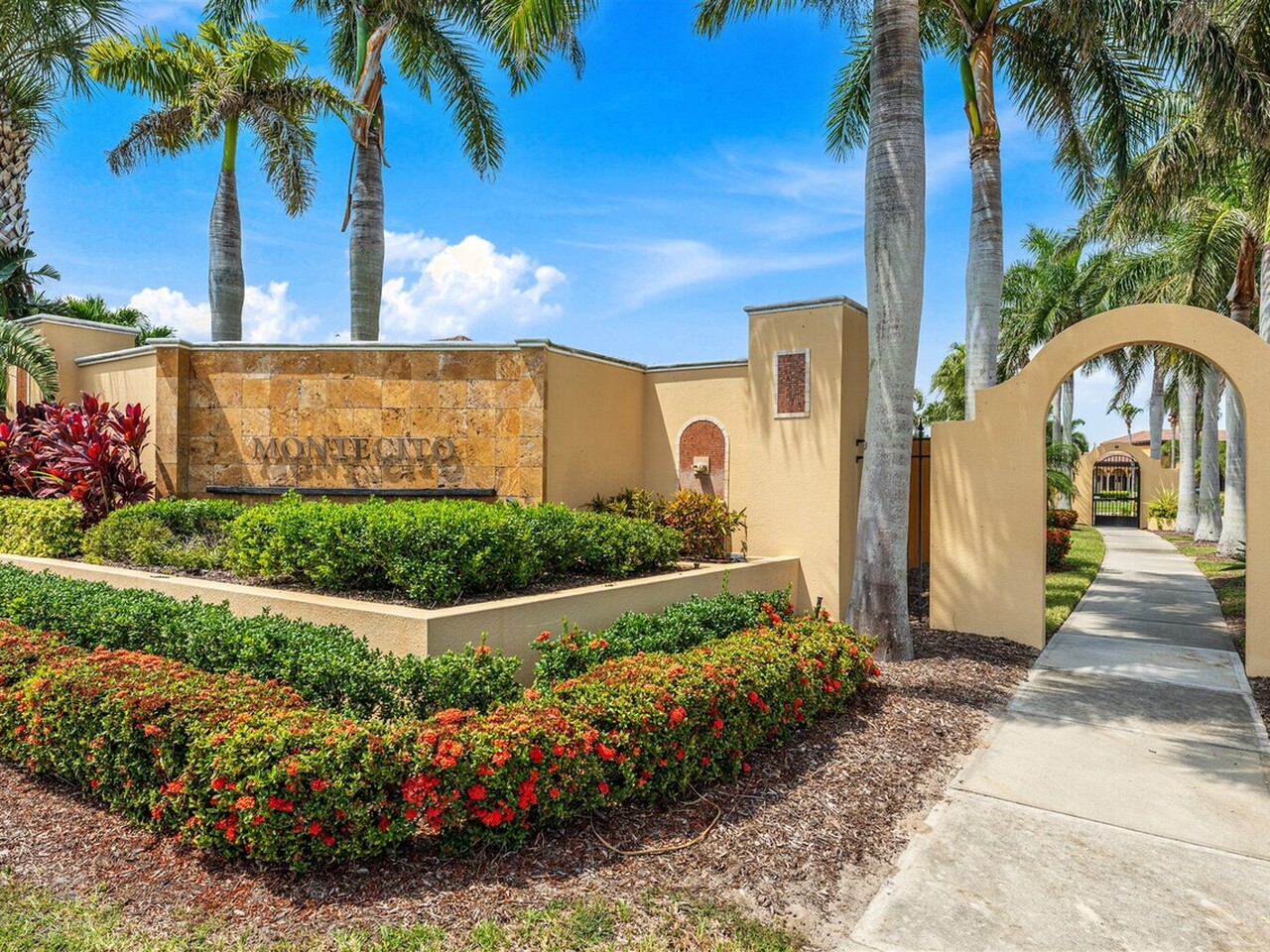 737 Ventura Drive