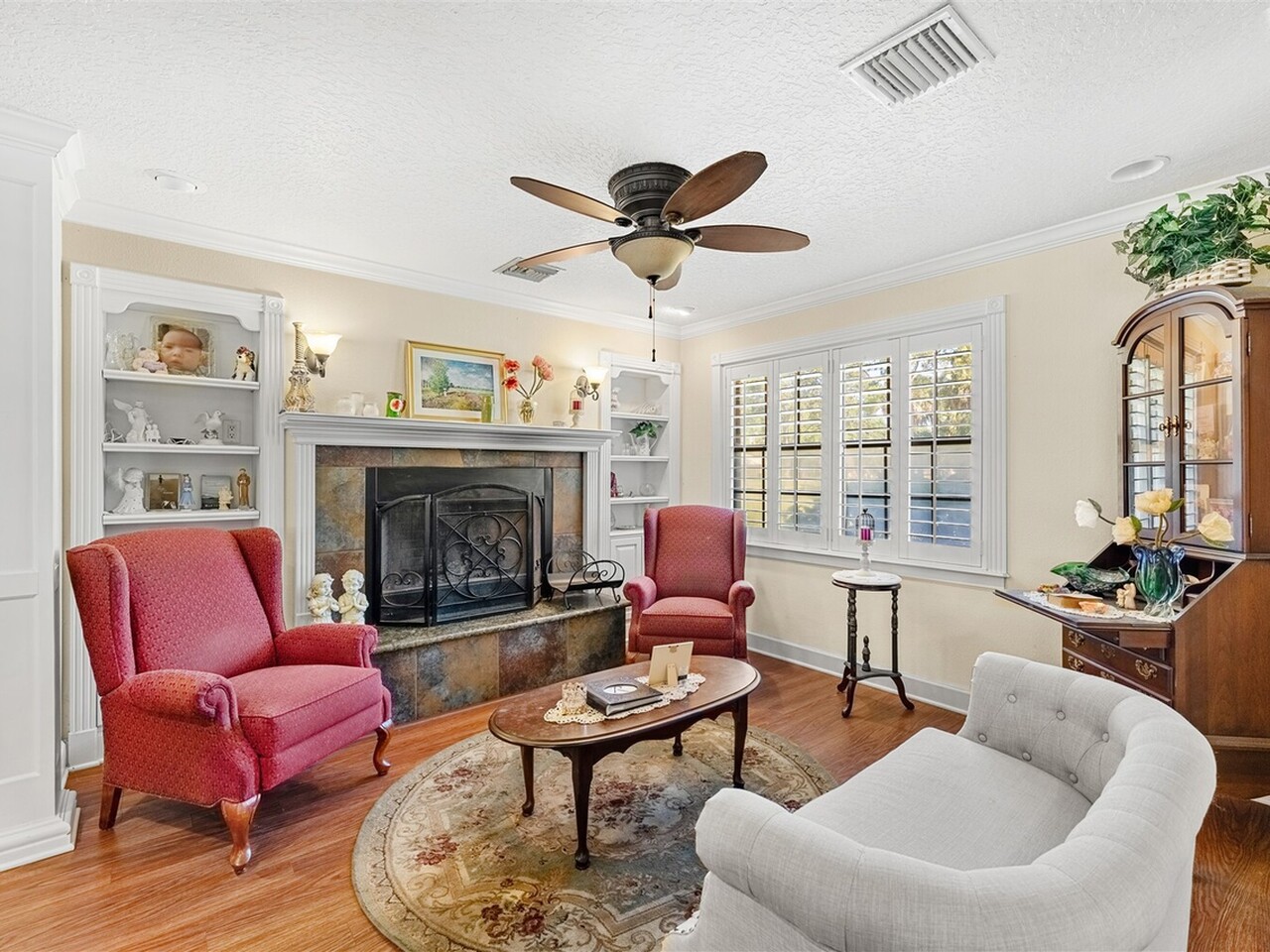 8000 Pine Needle Lane