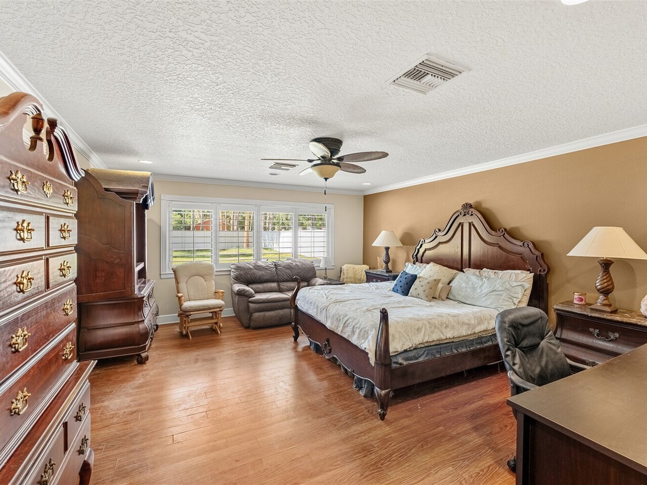 8000 Pine Needle Lane