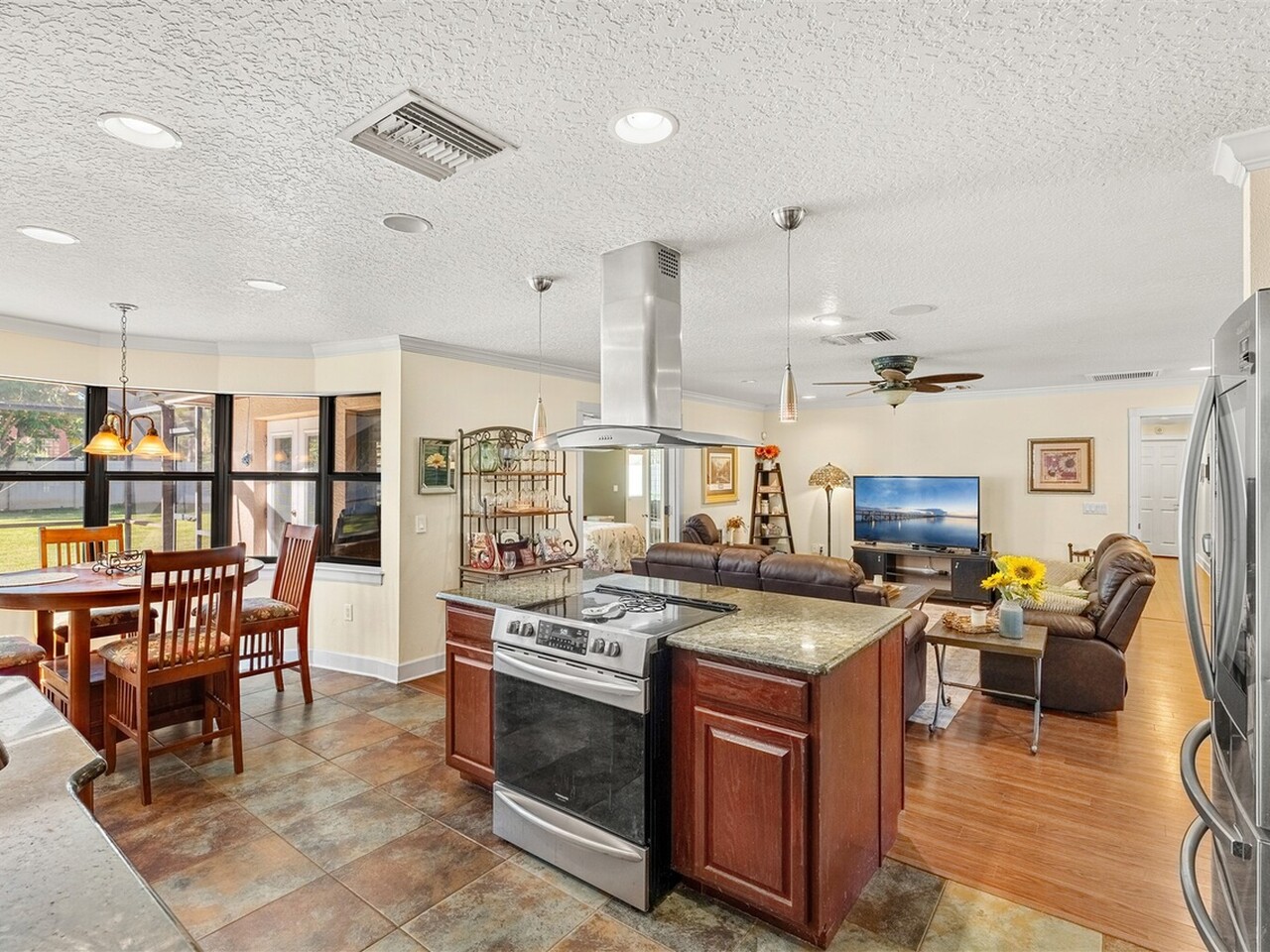 8000 Pine Needle Lane