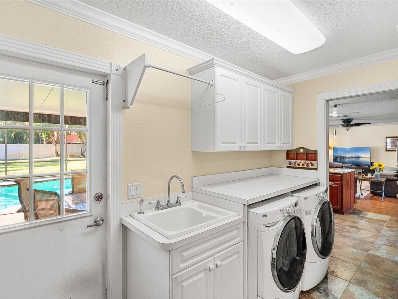 8000 Pine Needle Lane