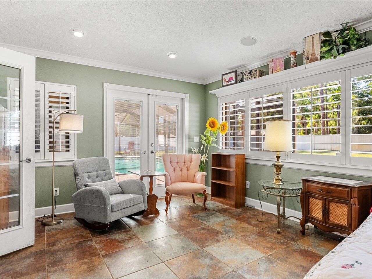 8000 Pine Needle Lane