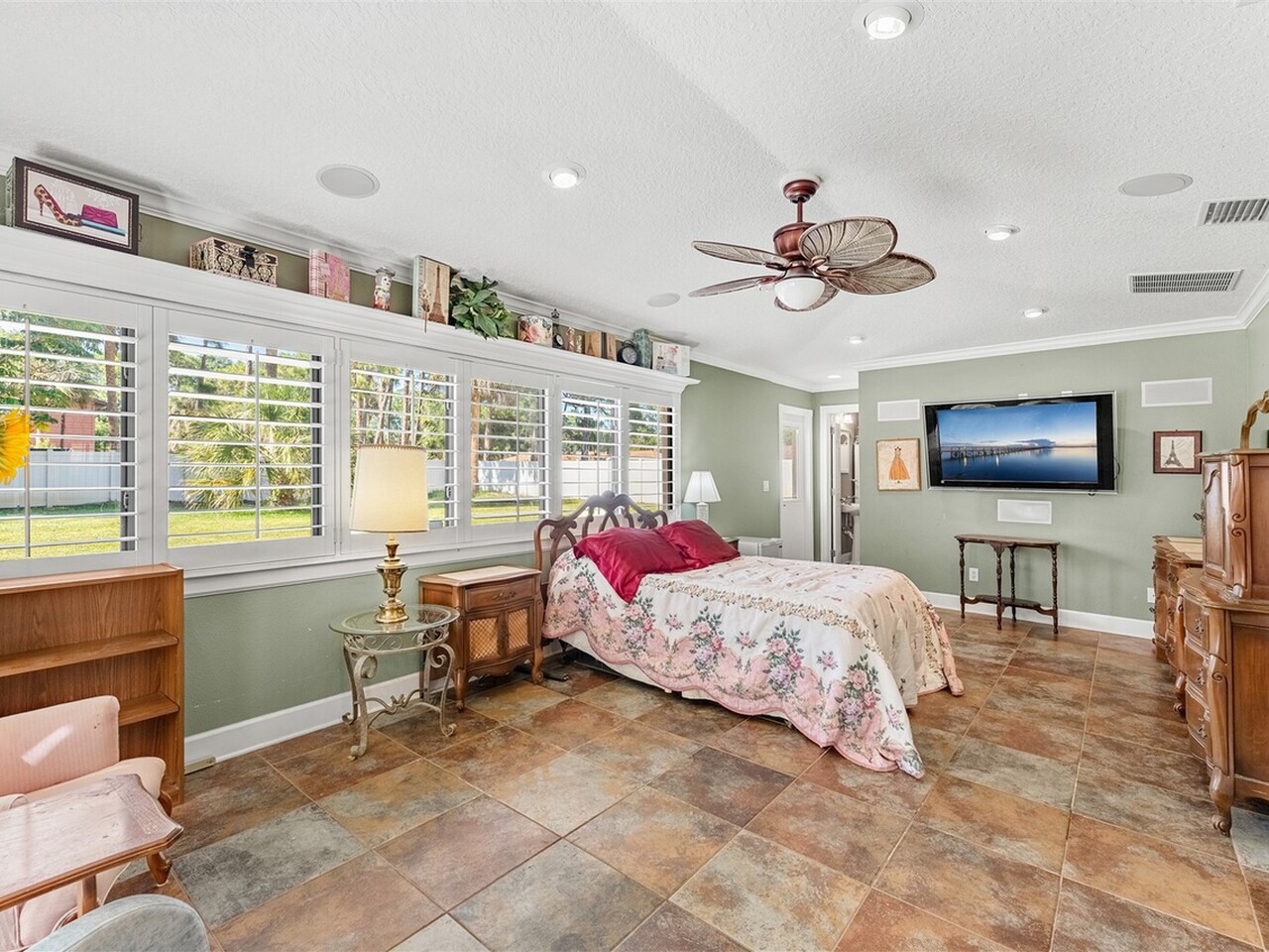 8000 Pine Needle Lane