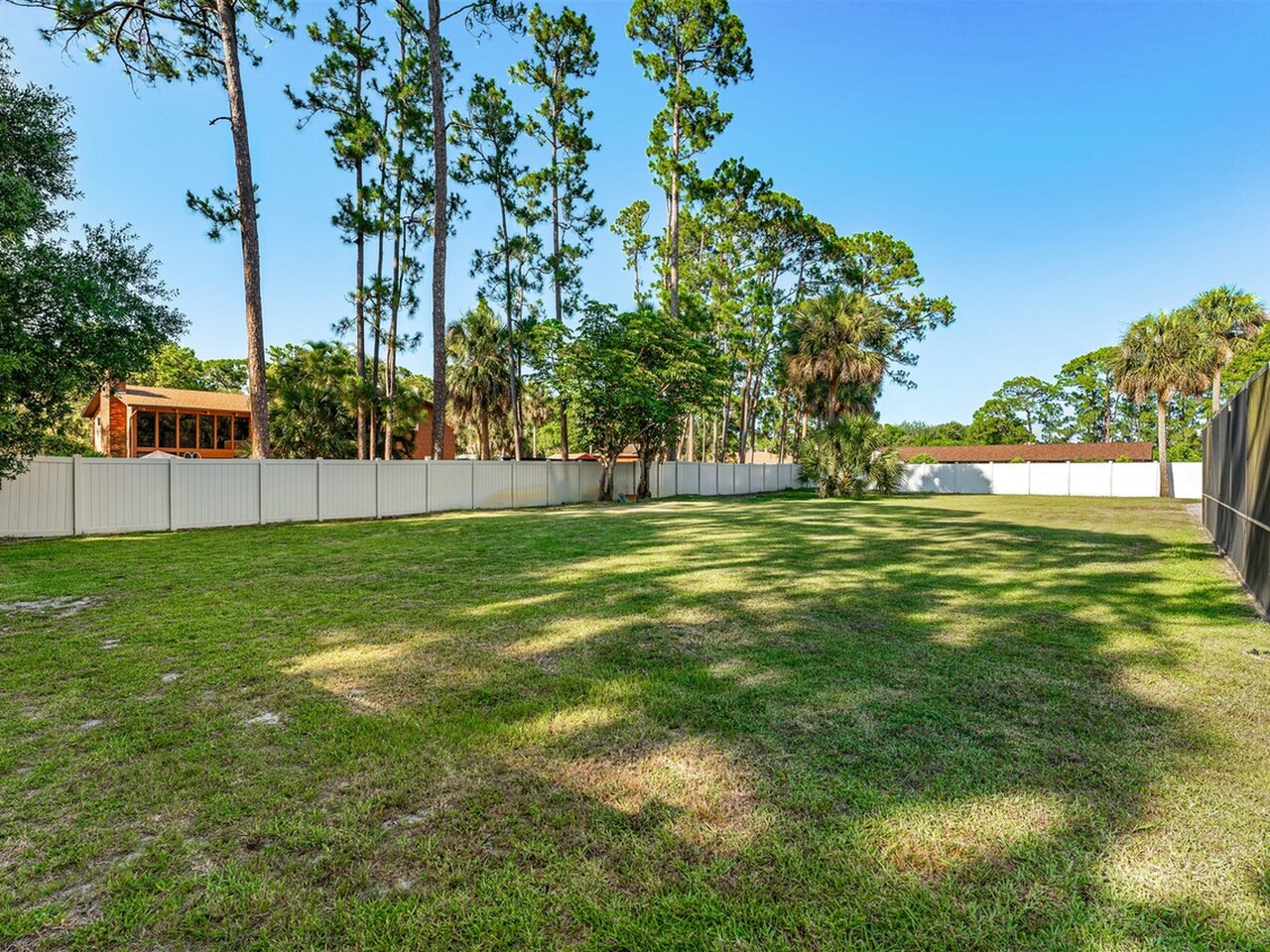 8000 Pine Needle Lane