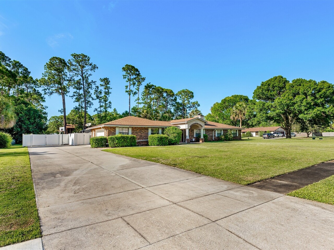 8000 Pine Needle Lane