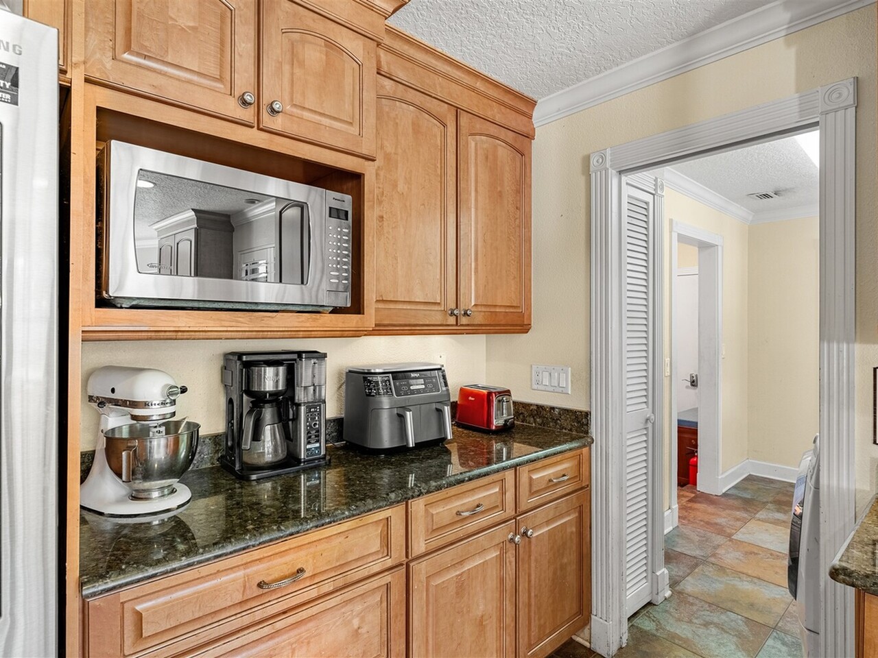 8000 Pine Needle Lane