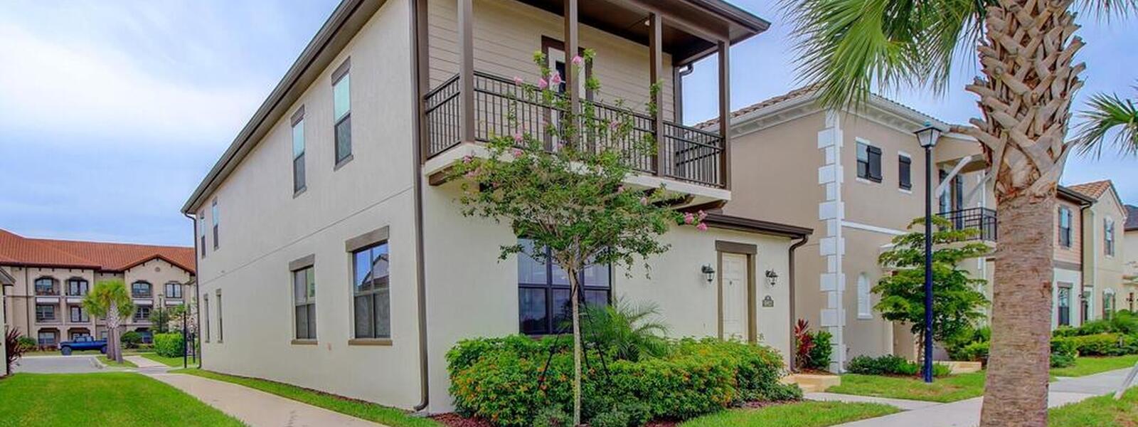 6903 Vista Hermosa Drive