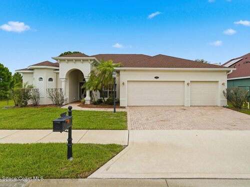 1185 Dromin Lane
