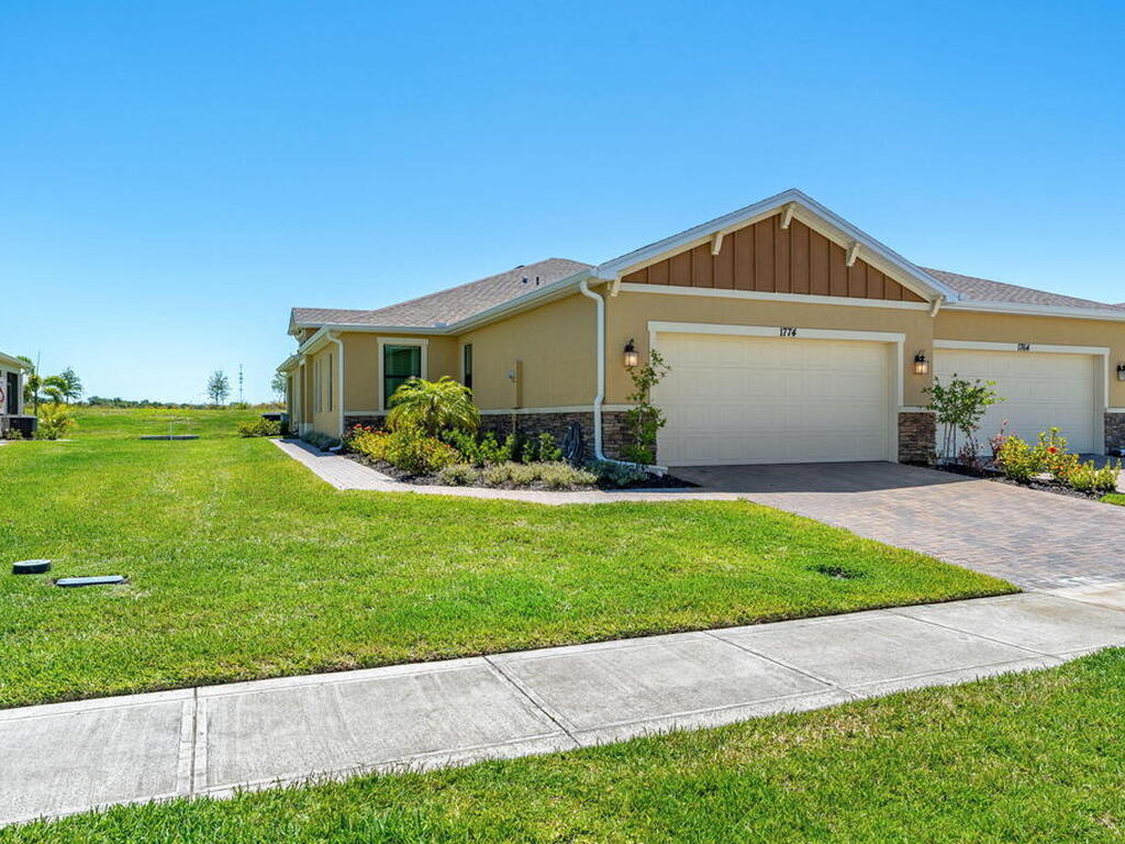 1082 Great Belt Circle