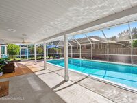 517 N River Oaks Drive